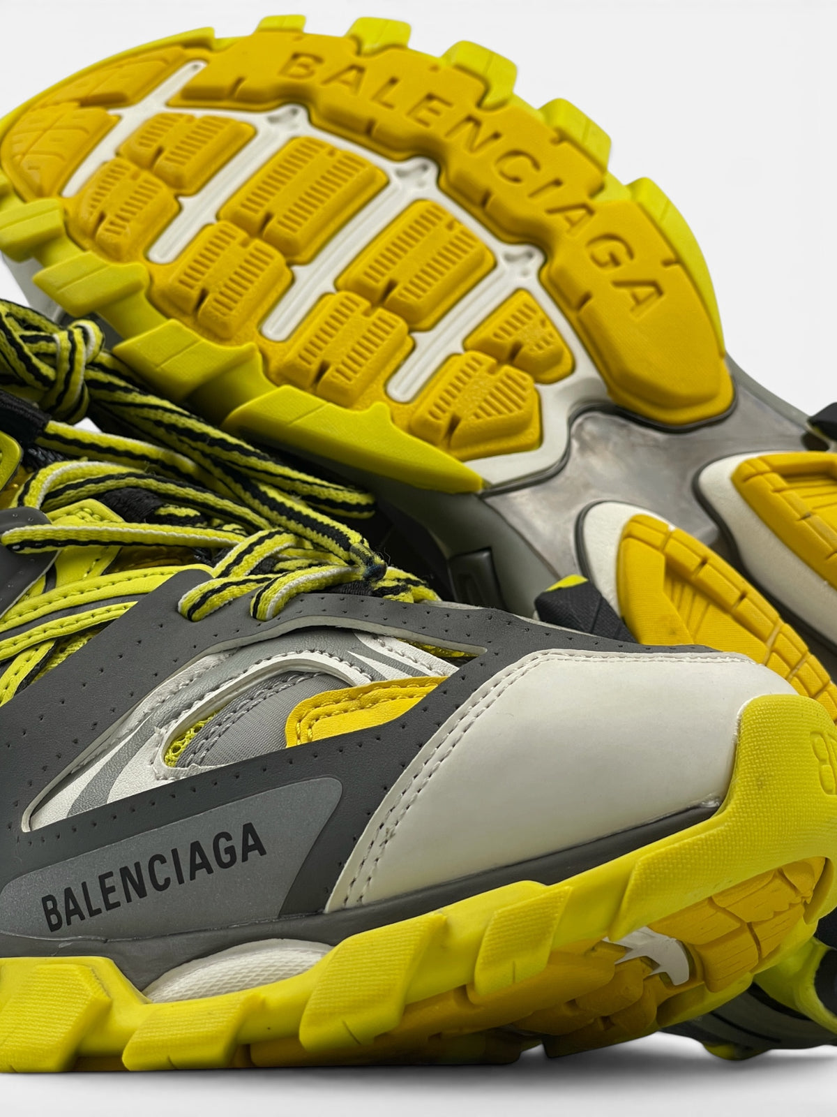 BALENCIAGA TRACK