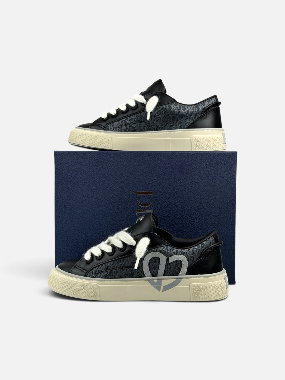Dior B33