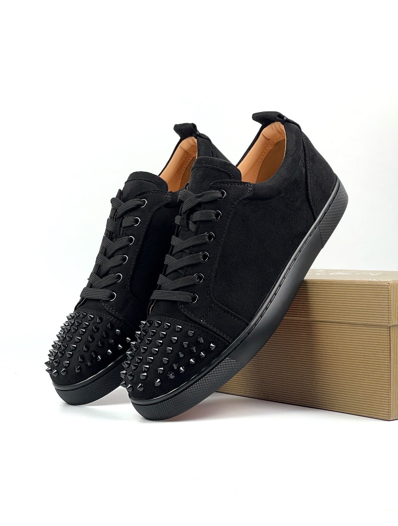 Louboutin Velur Negru