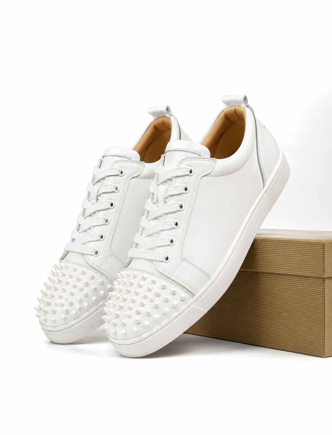 Loubotin Junior Spikes