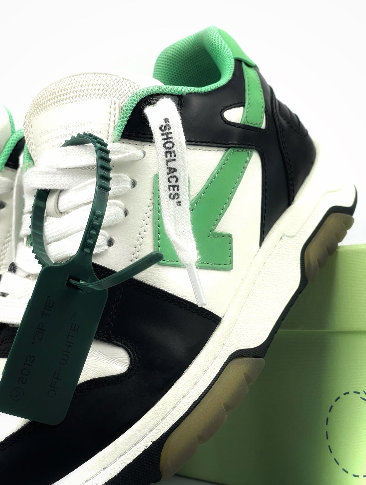 OFF-WHITE OUT OF OFFICE DRIPLOCKER.BG