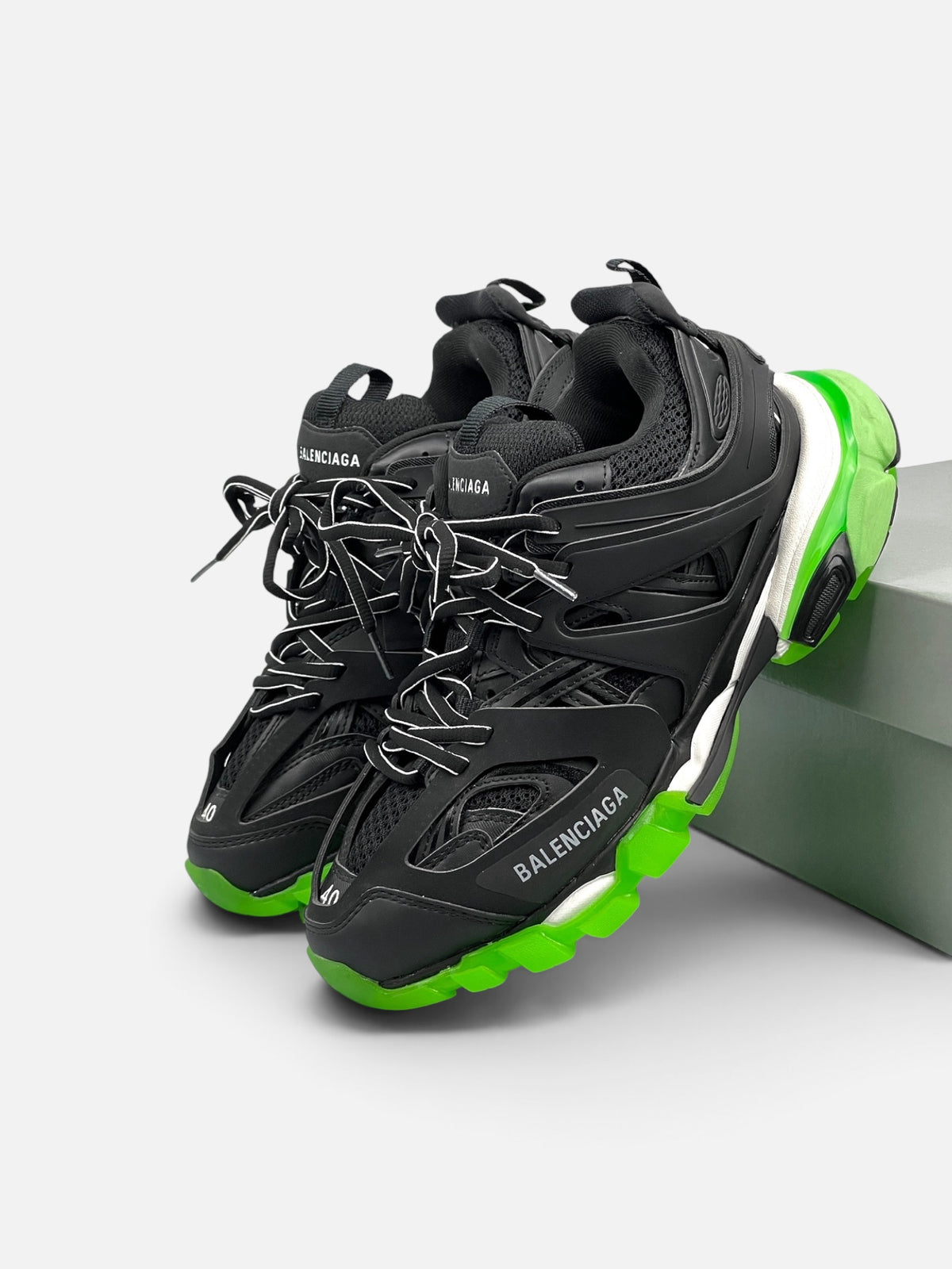 BALENCIAGA TRACK
