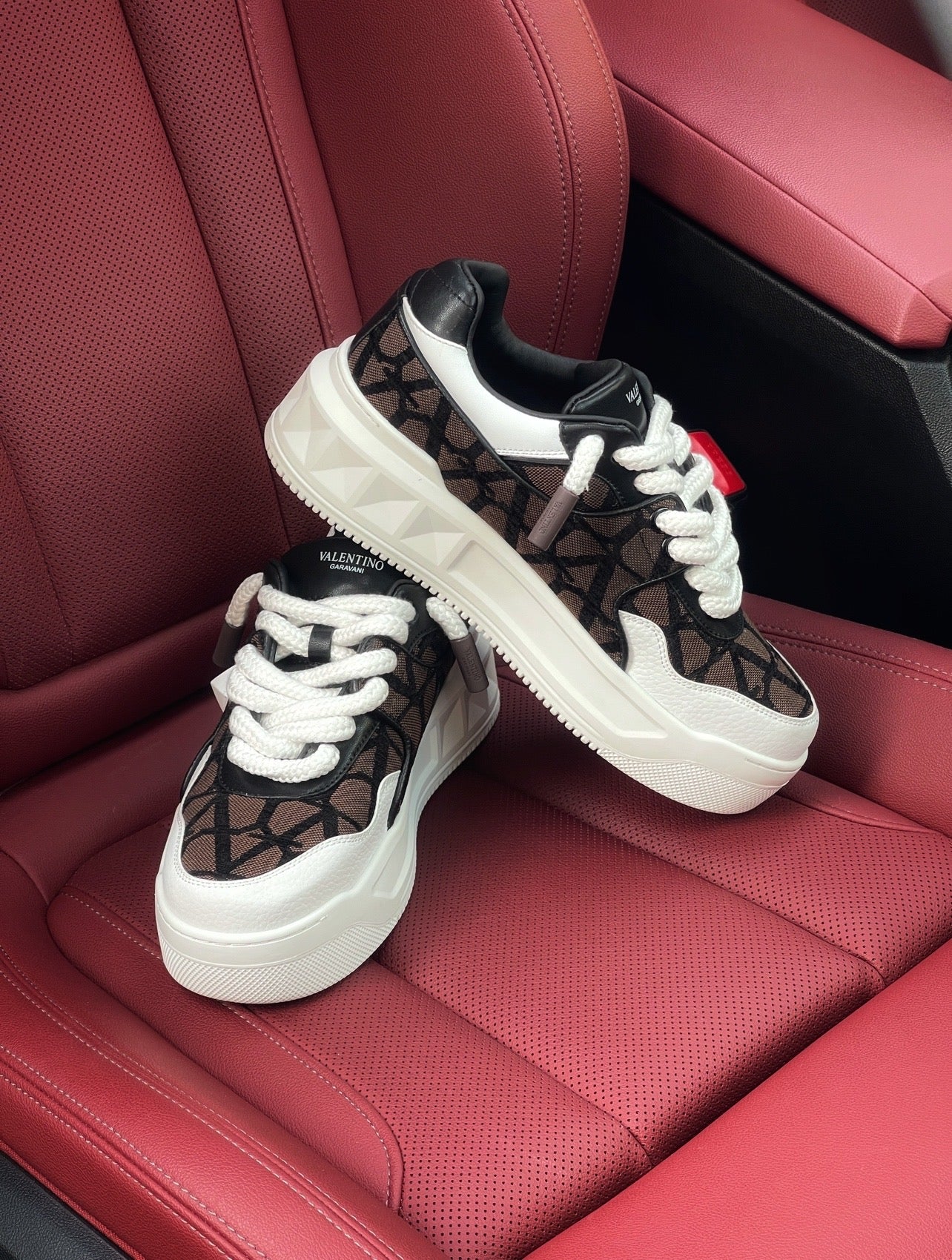 Valentino One Stud