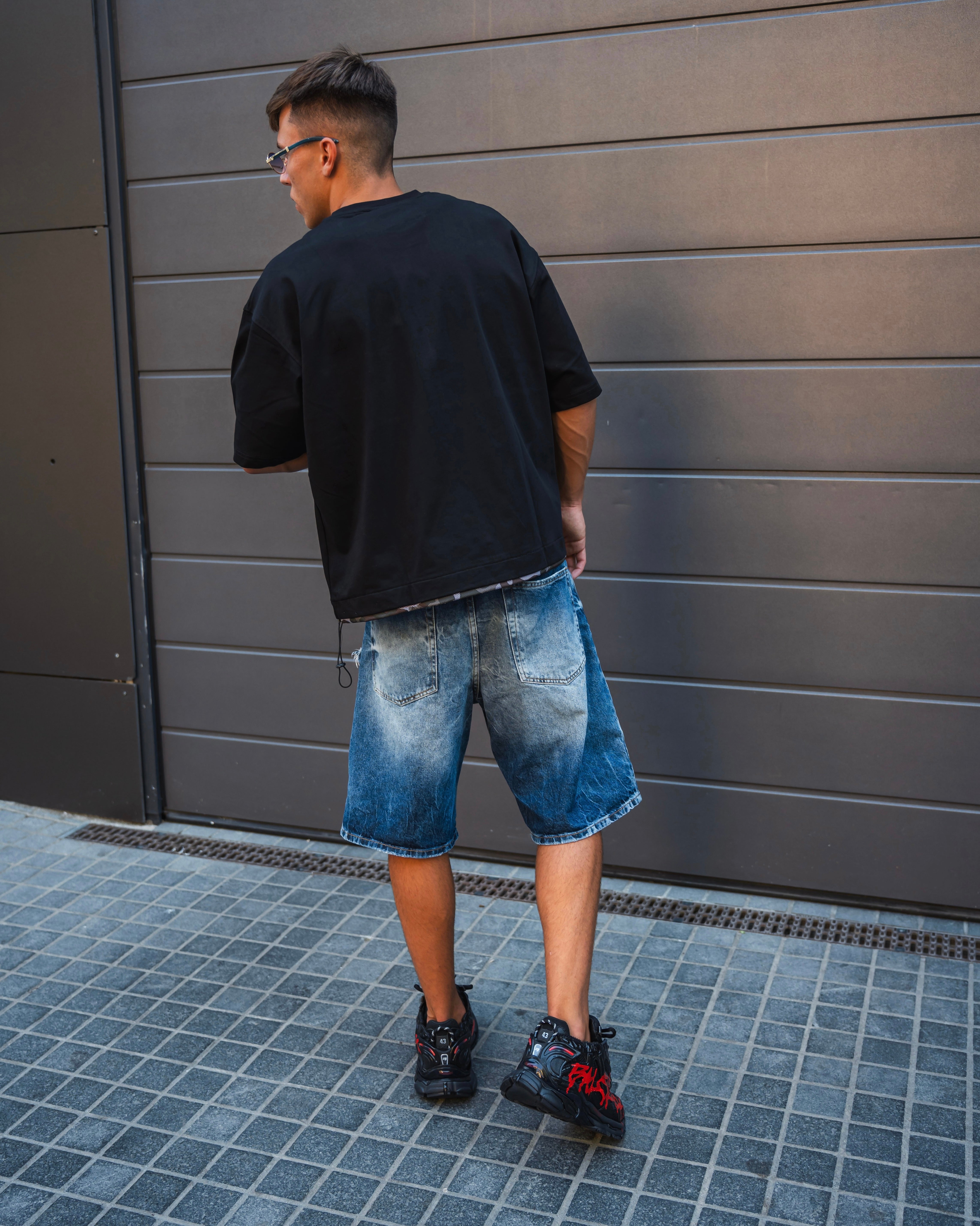 Tricou DG