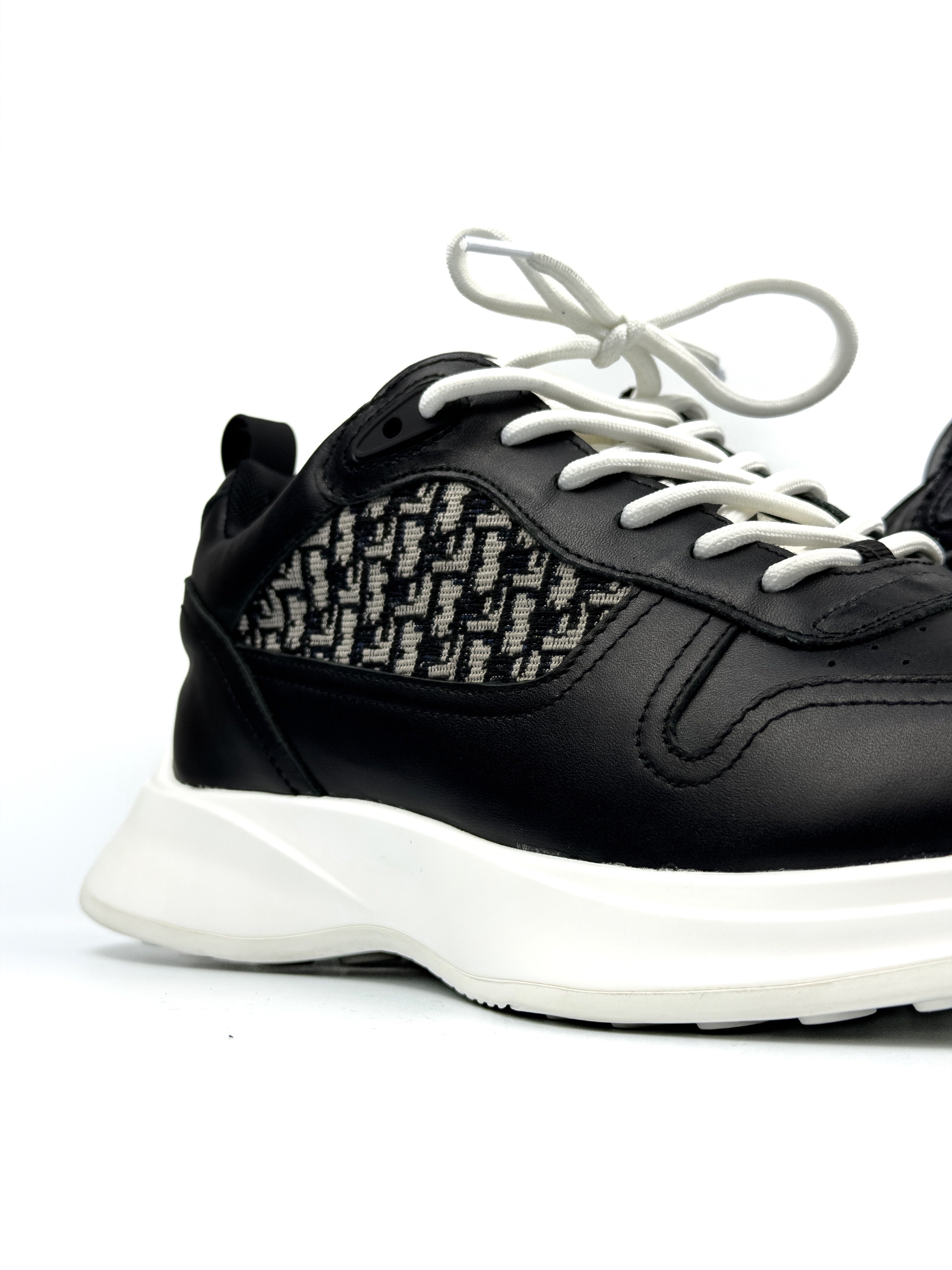 Dior B25