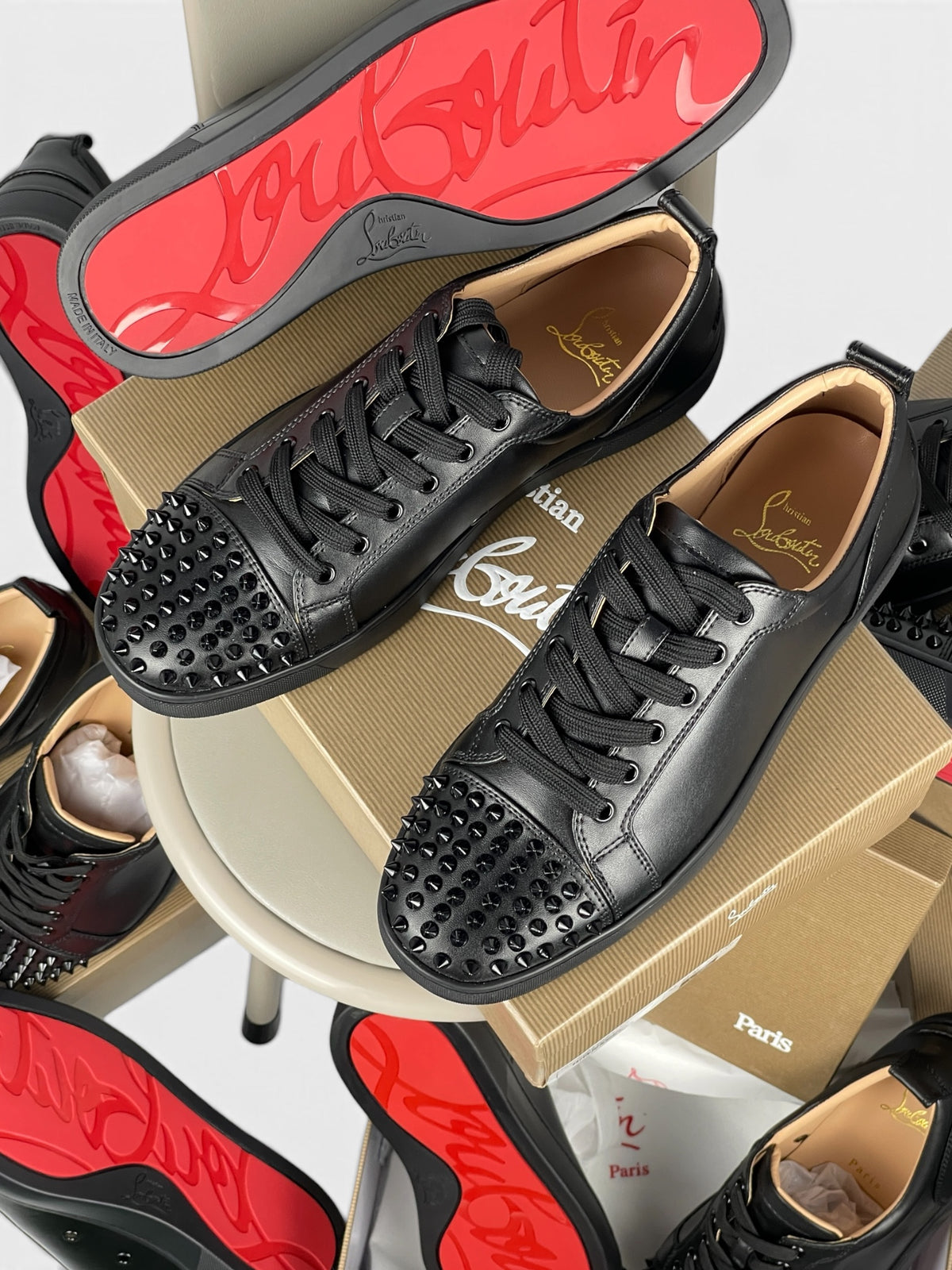 Черна кожа на Louboutin