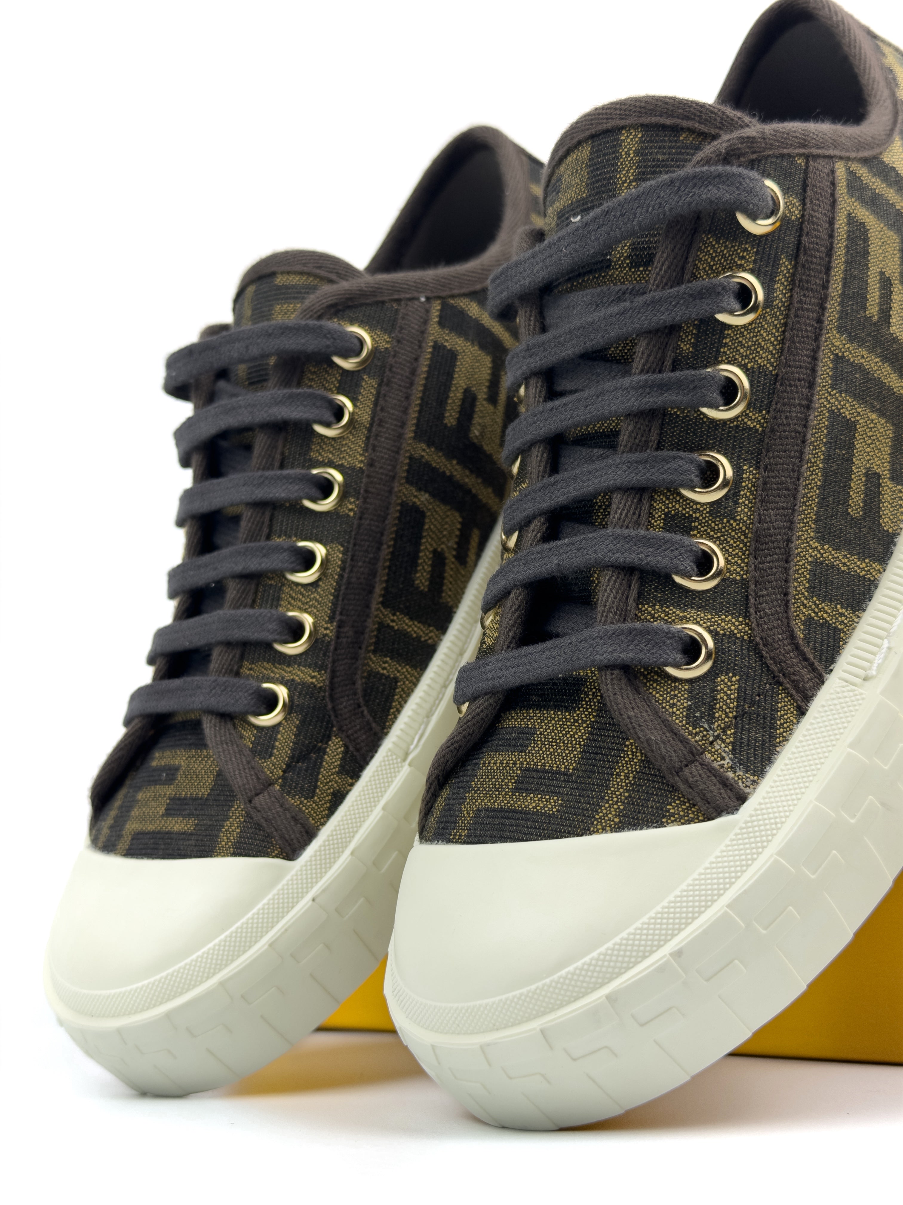 Fendi Domino