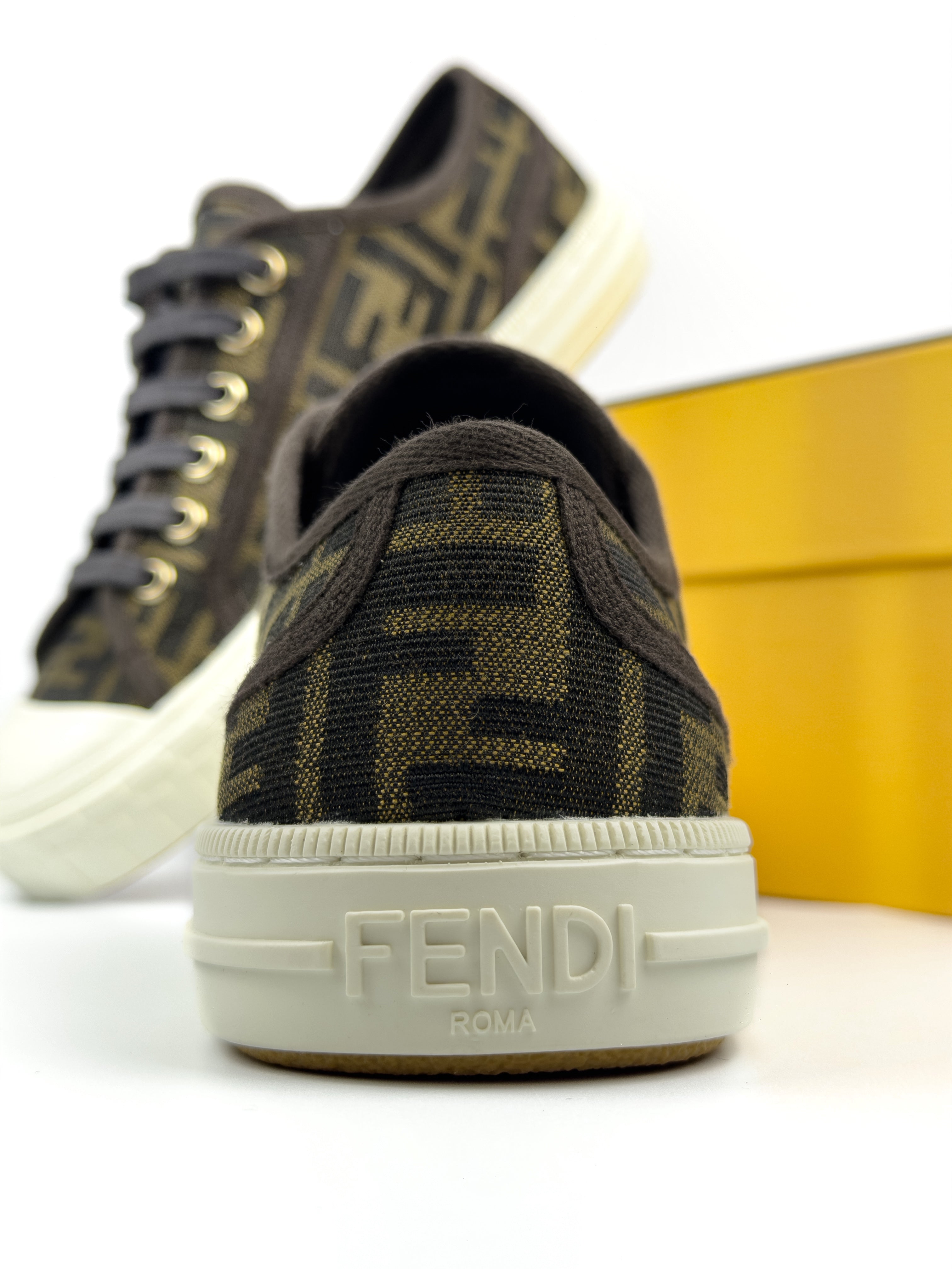 Fendi Domino