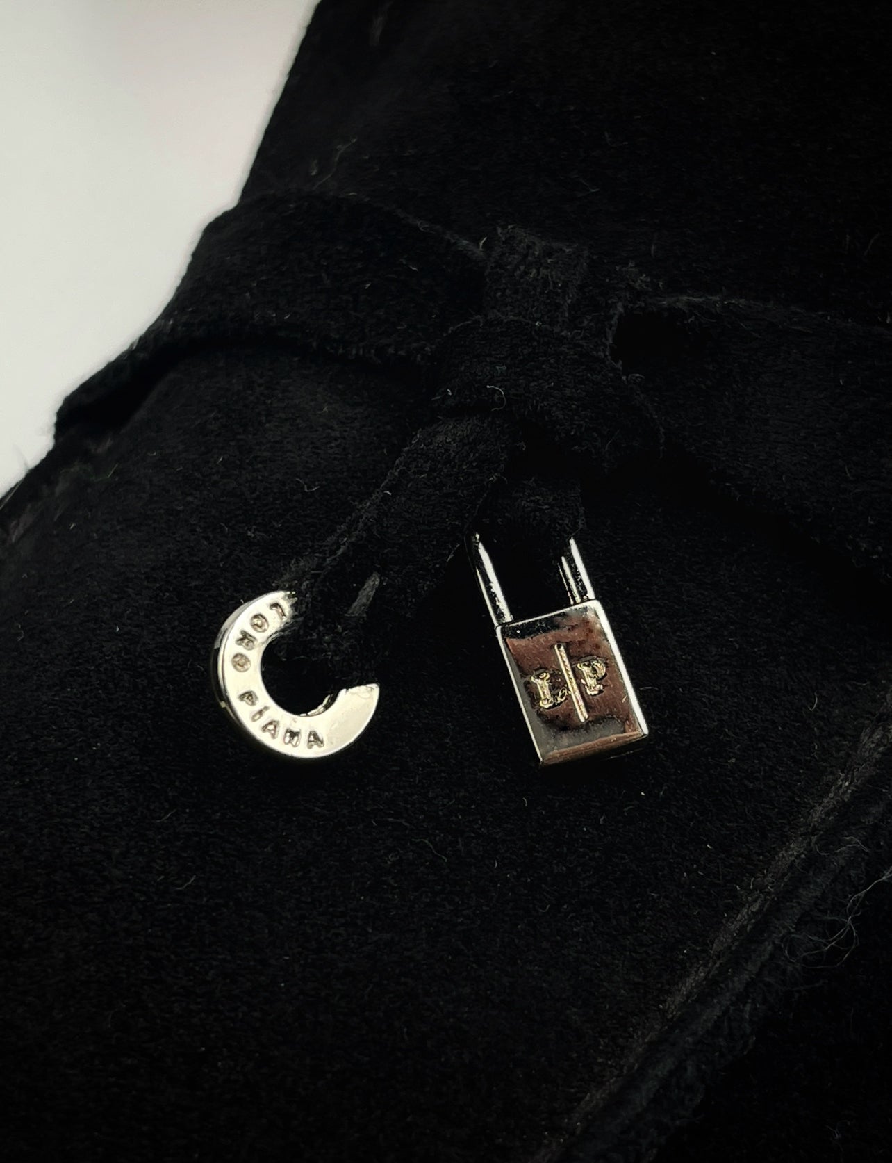 Loro Piana Black DRIPLOCKER.BG