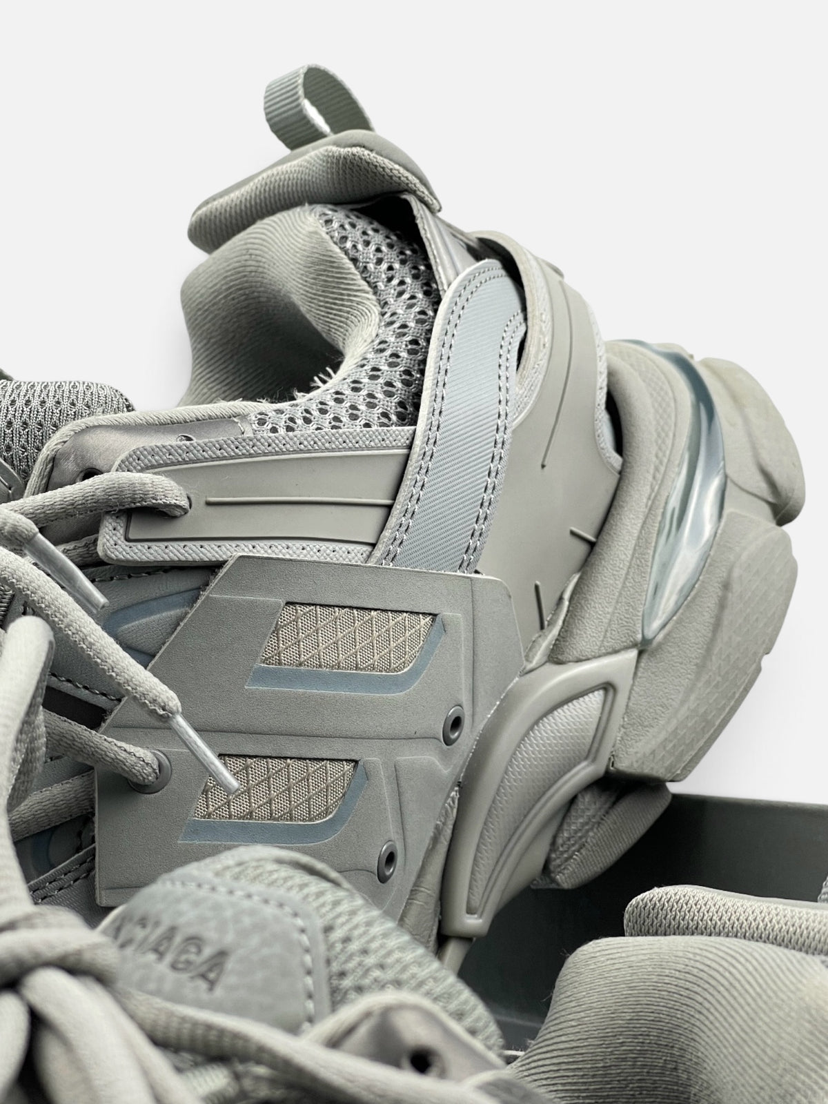 Balenciaga Track сиви