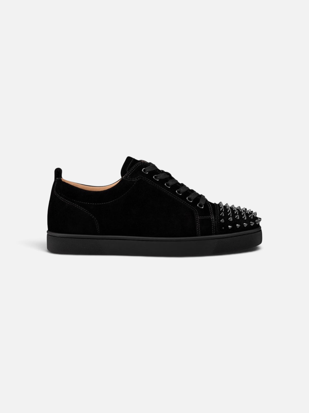 Louboutin Черно кадифе