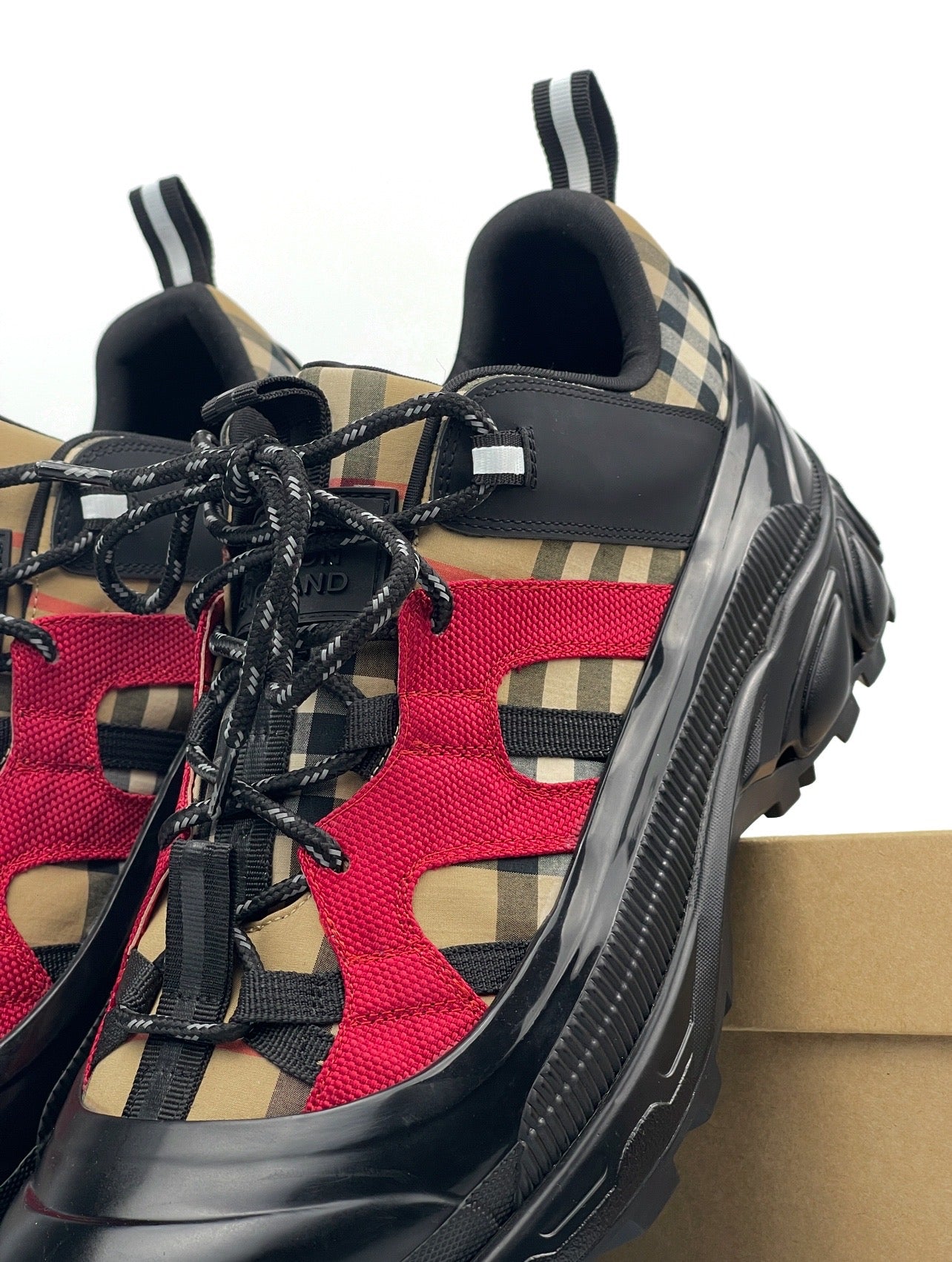 Burberry Arthur