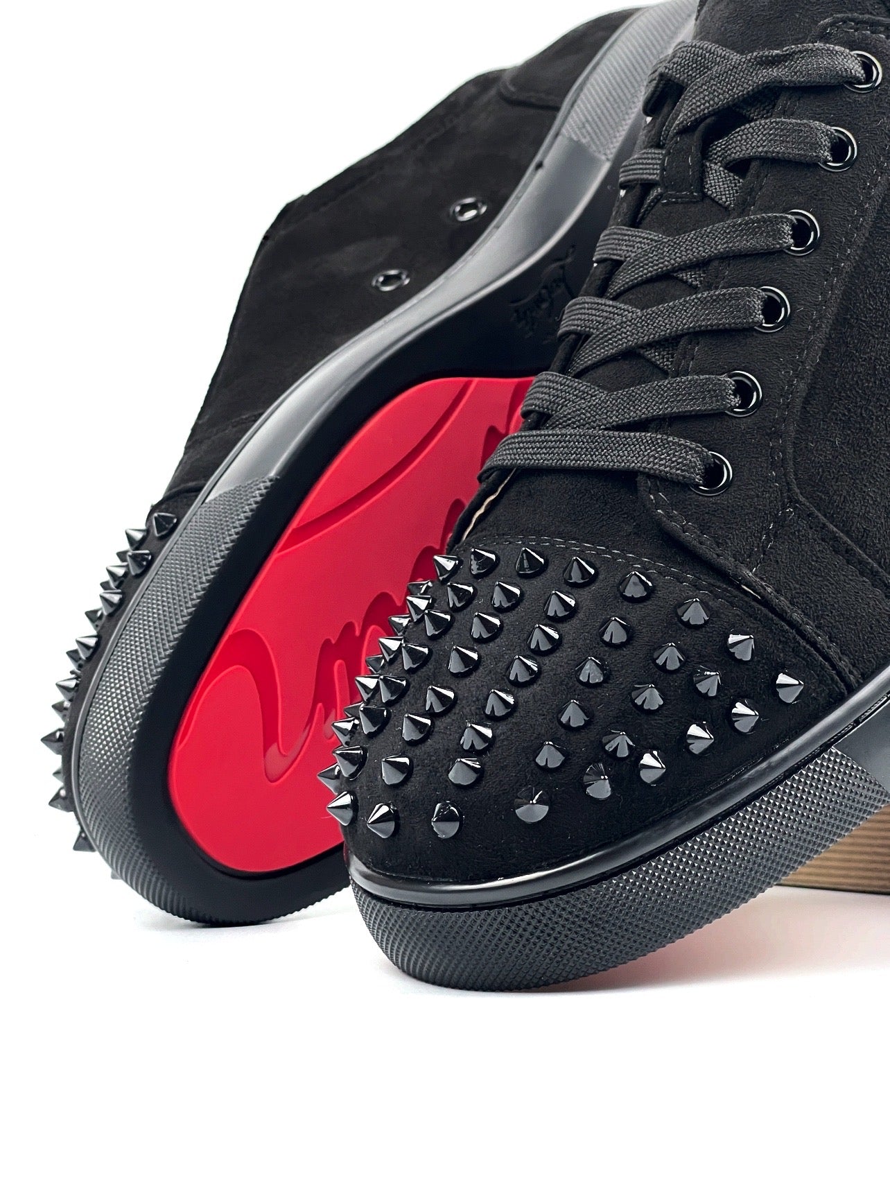 Louboutin Velur Negru