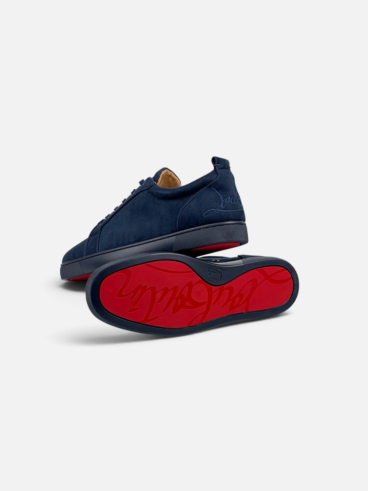 Тъмносиньо на Louboutin