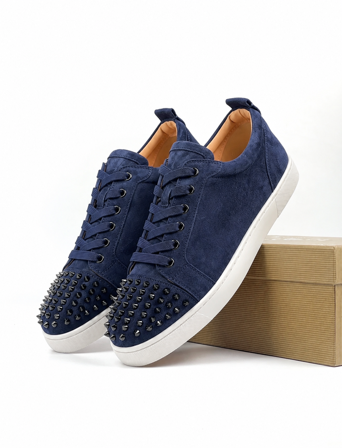 Loubotin Junior Spikes