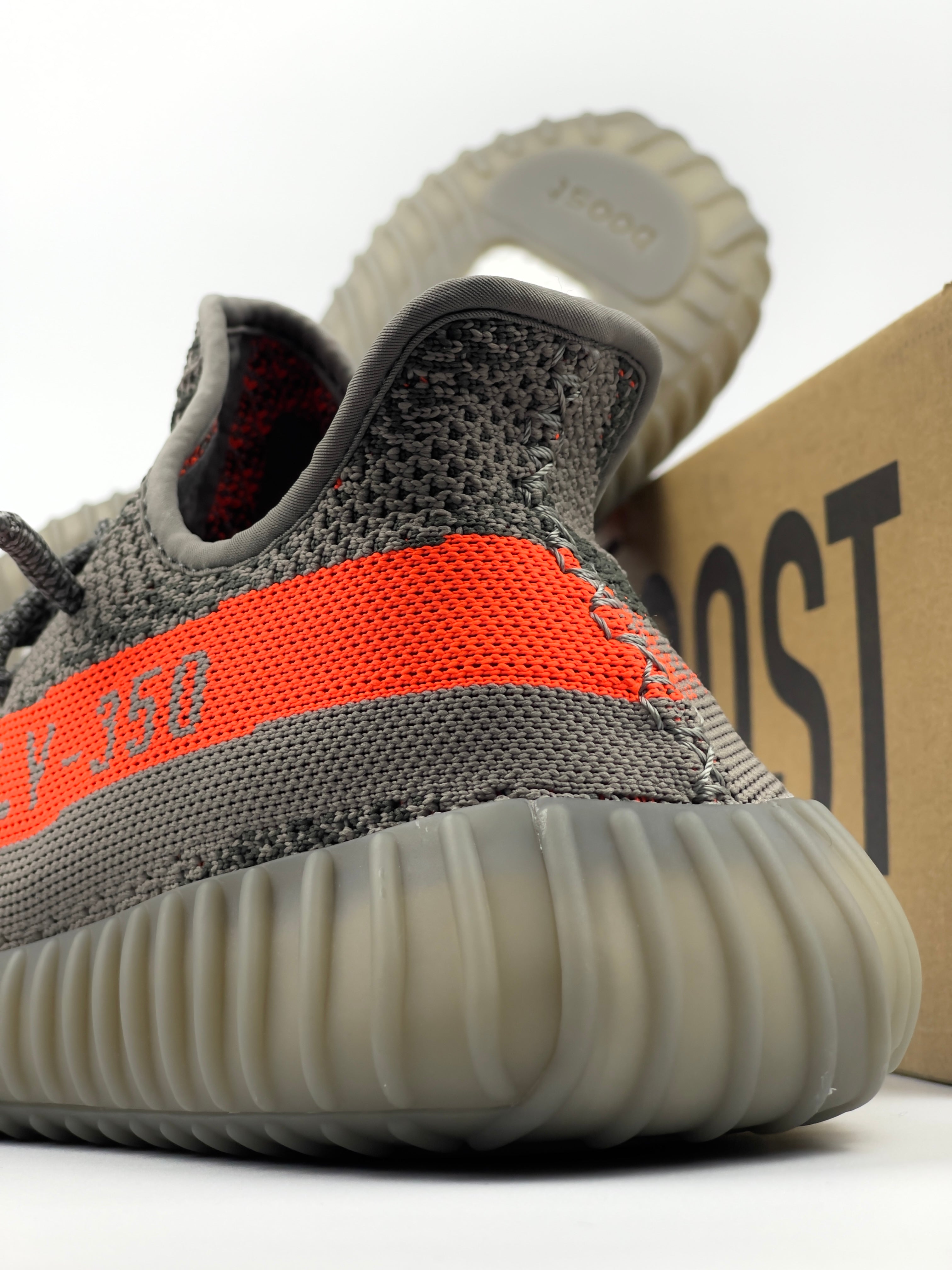 YZY BOOST 350 V2 BELUGA DRIPLOCKER.BG