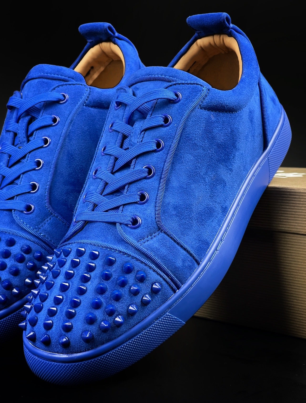 LOUBOUTIN BLUE VELOUR DRIPLOCKER.BG