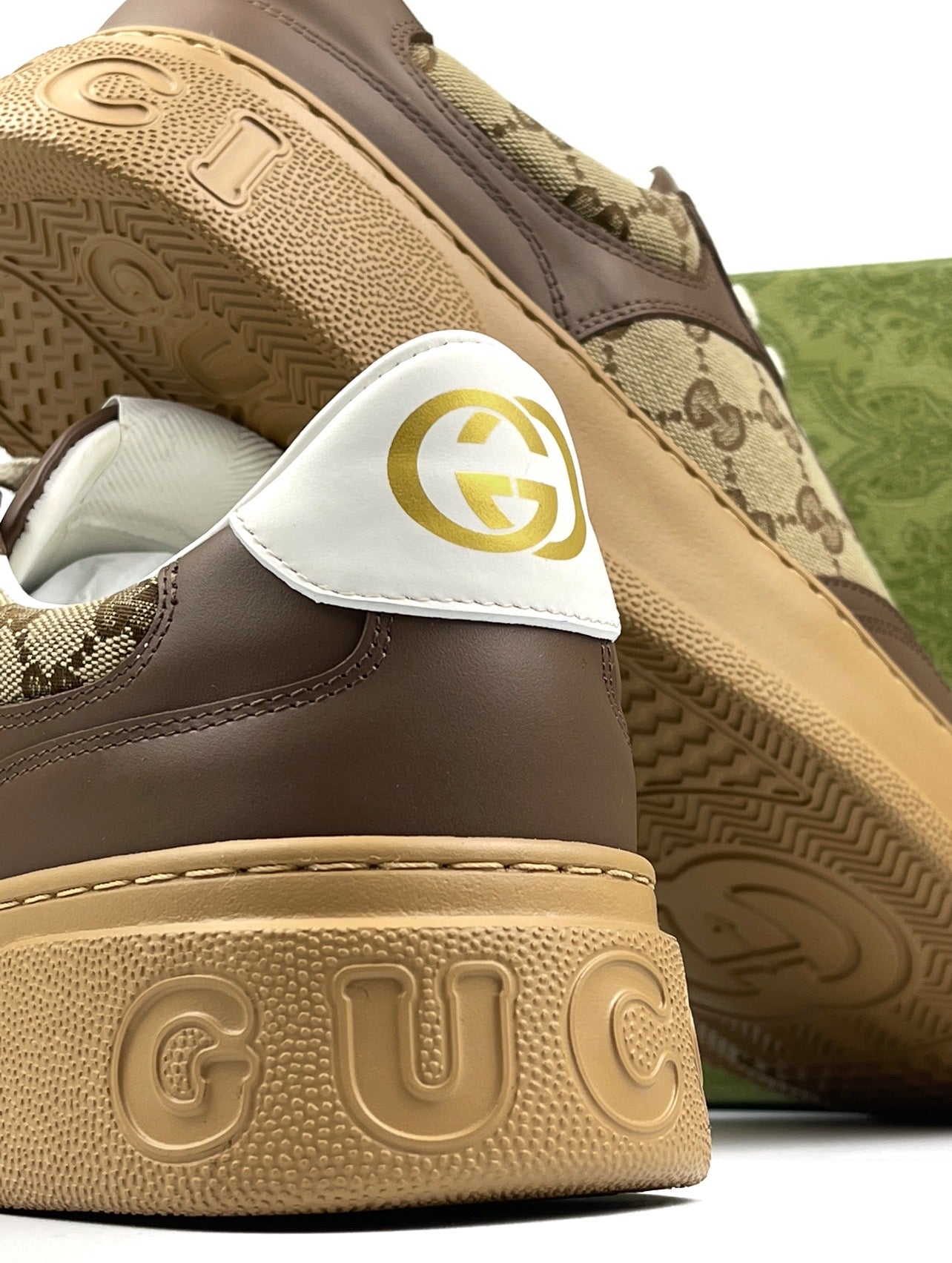 Adidași Gucci