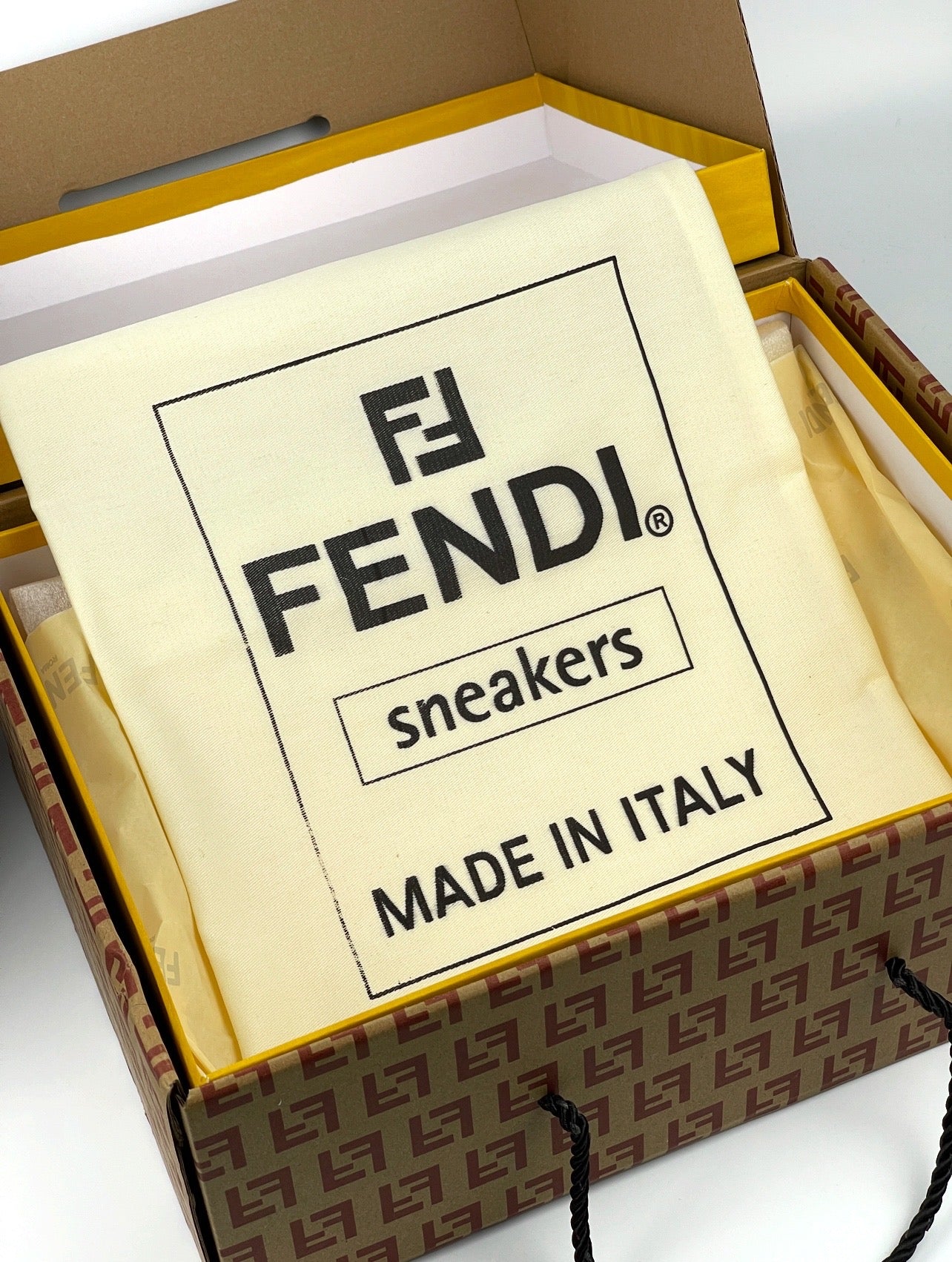 FENDI MATCH