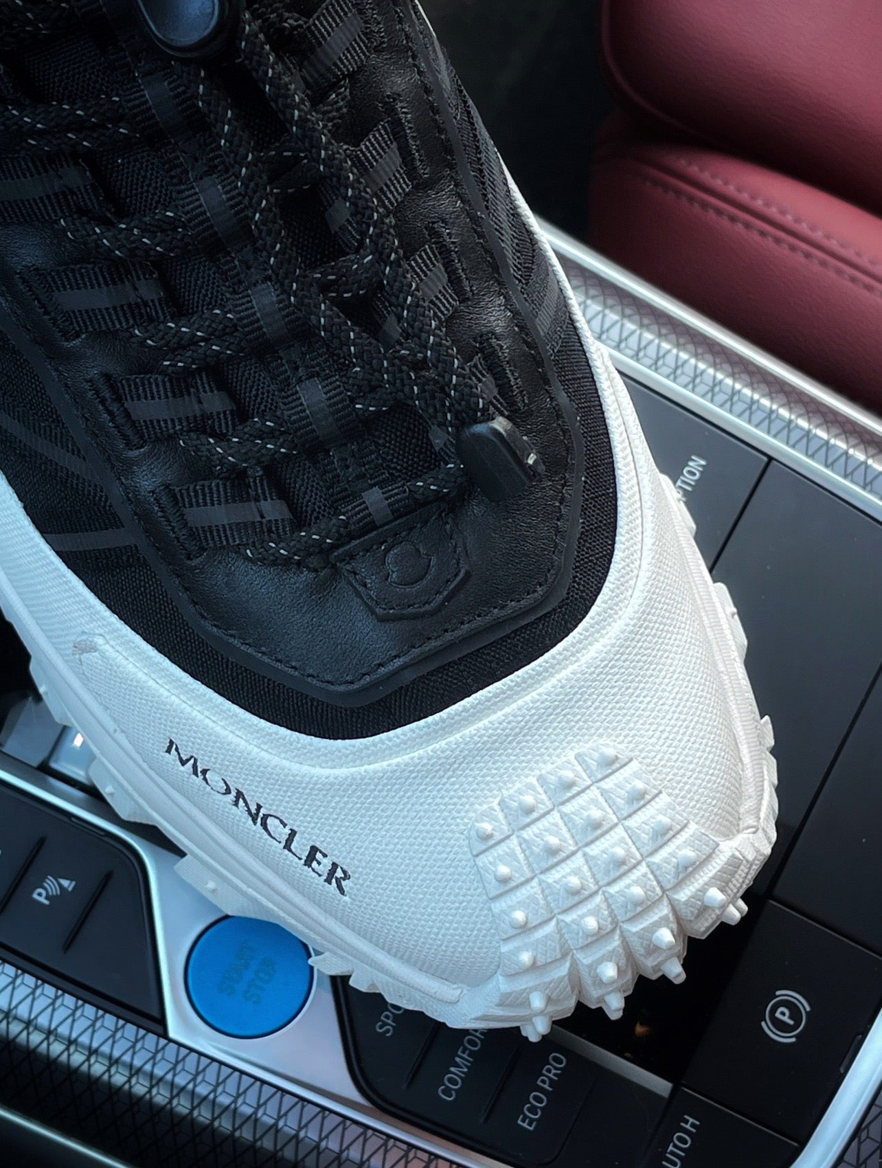 Adidași Moncler