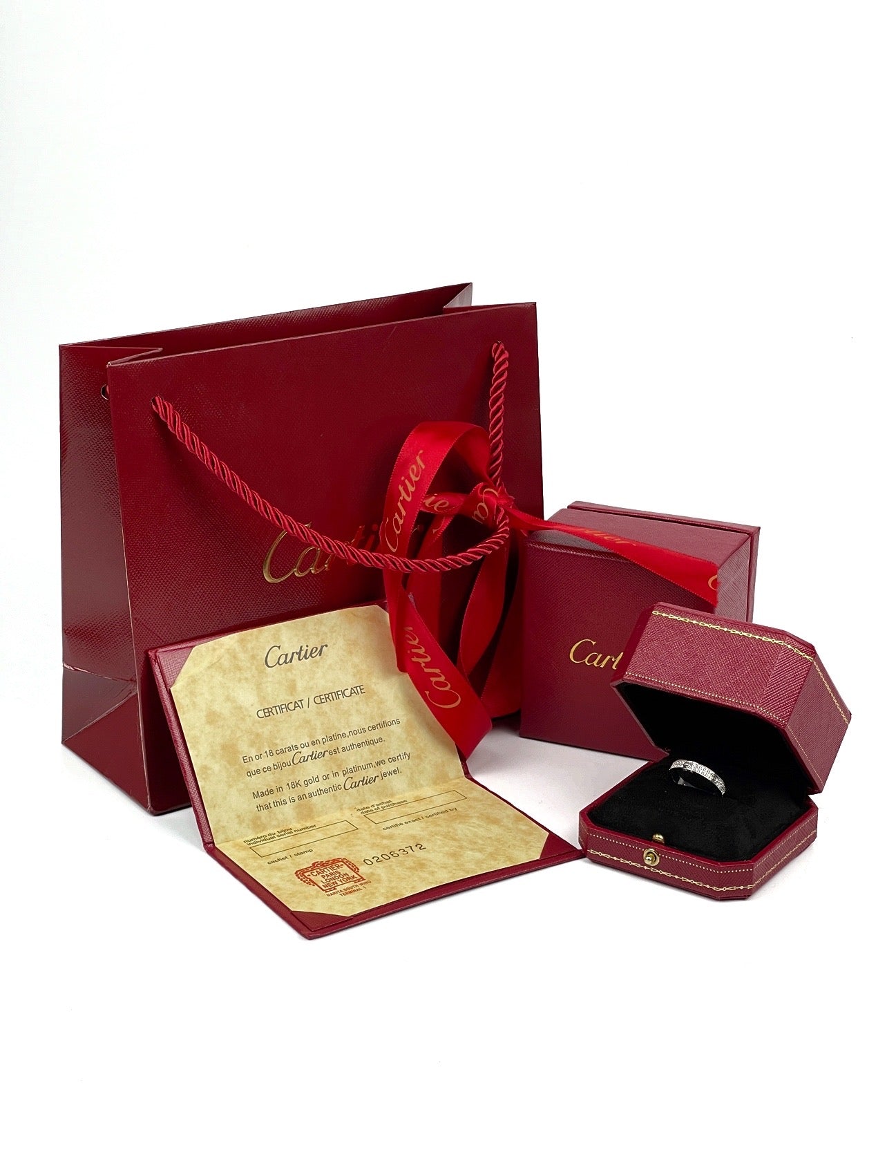 Inelul Cartier Love