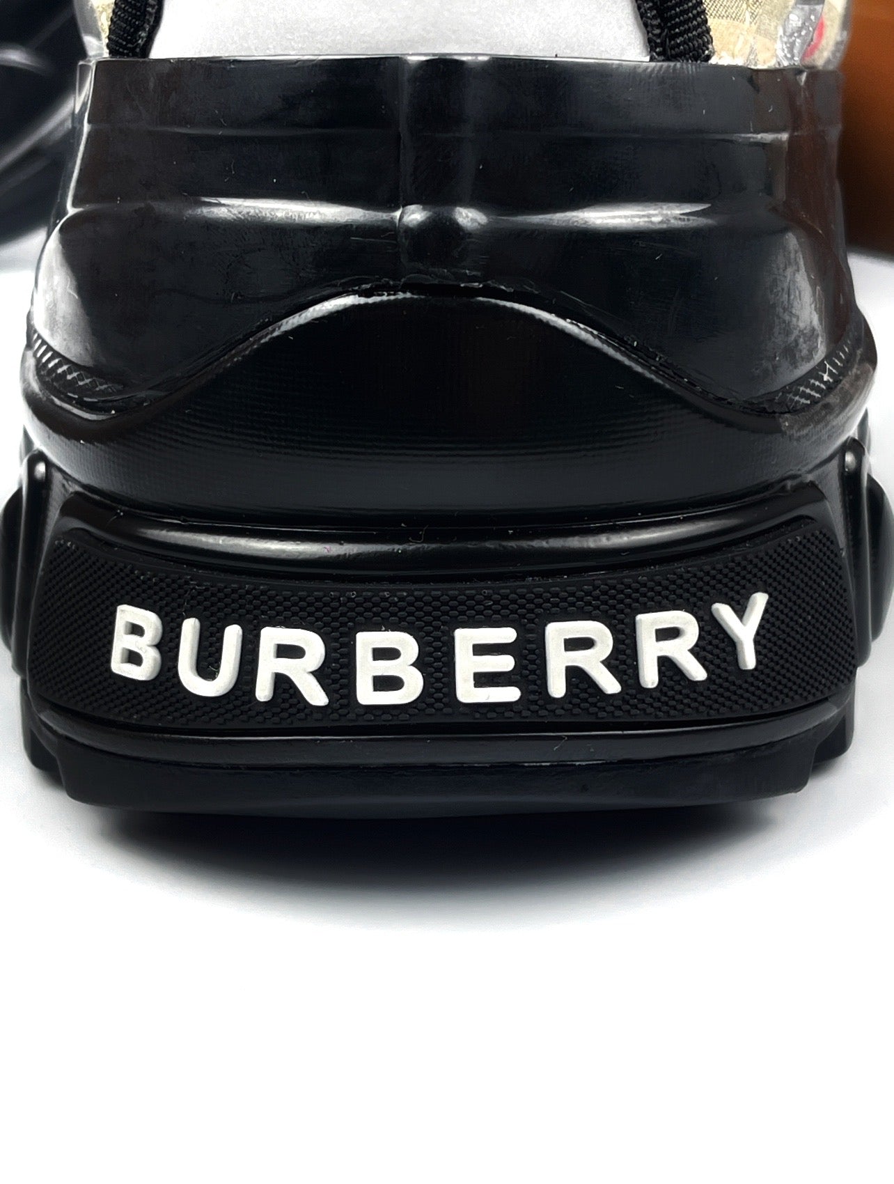Burberry Arthur