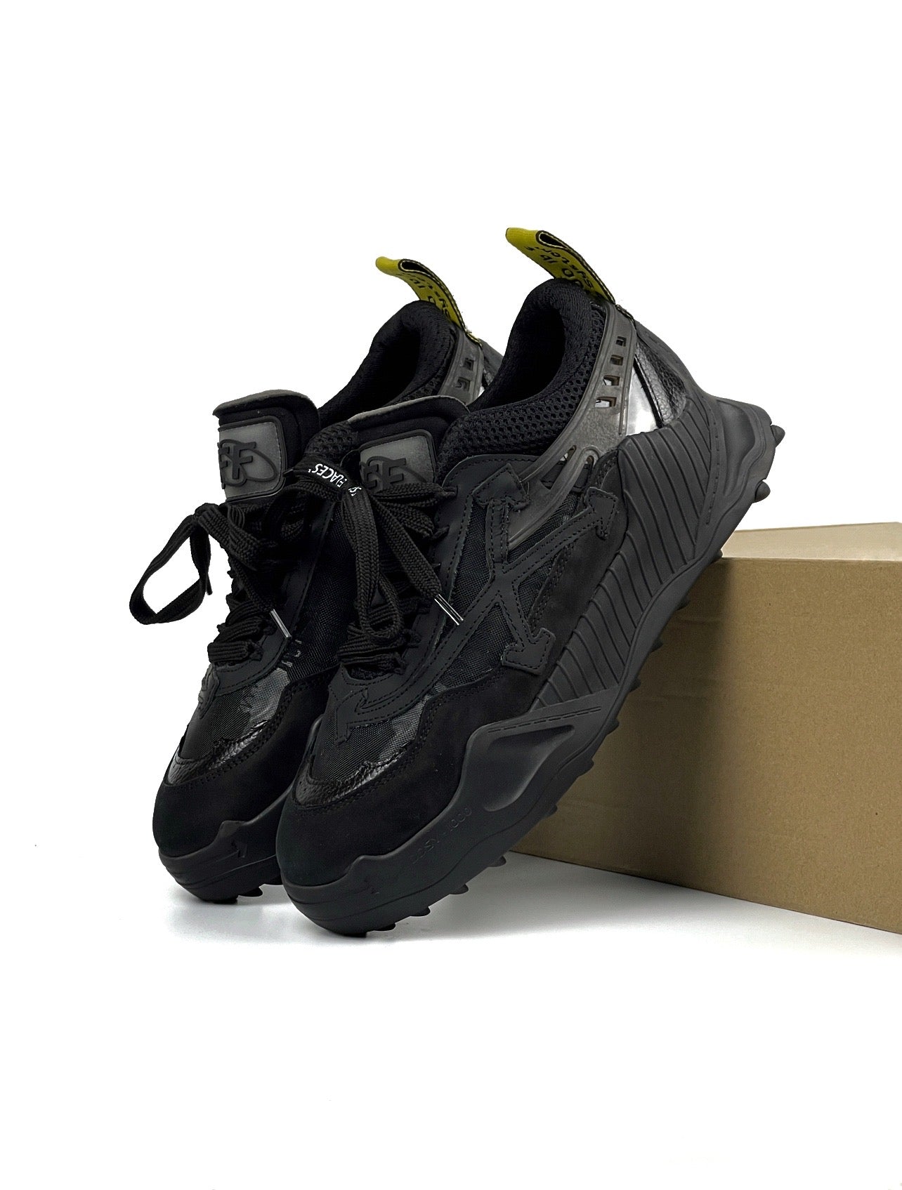 Off-White Odsy 1000