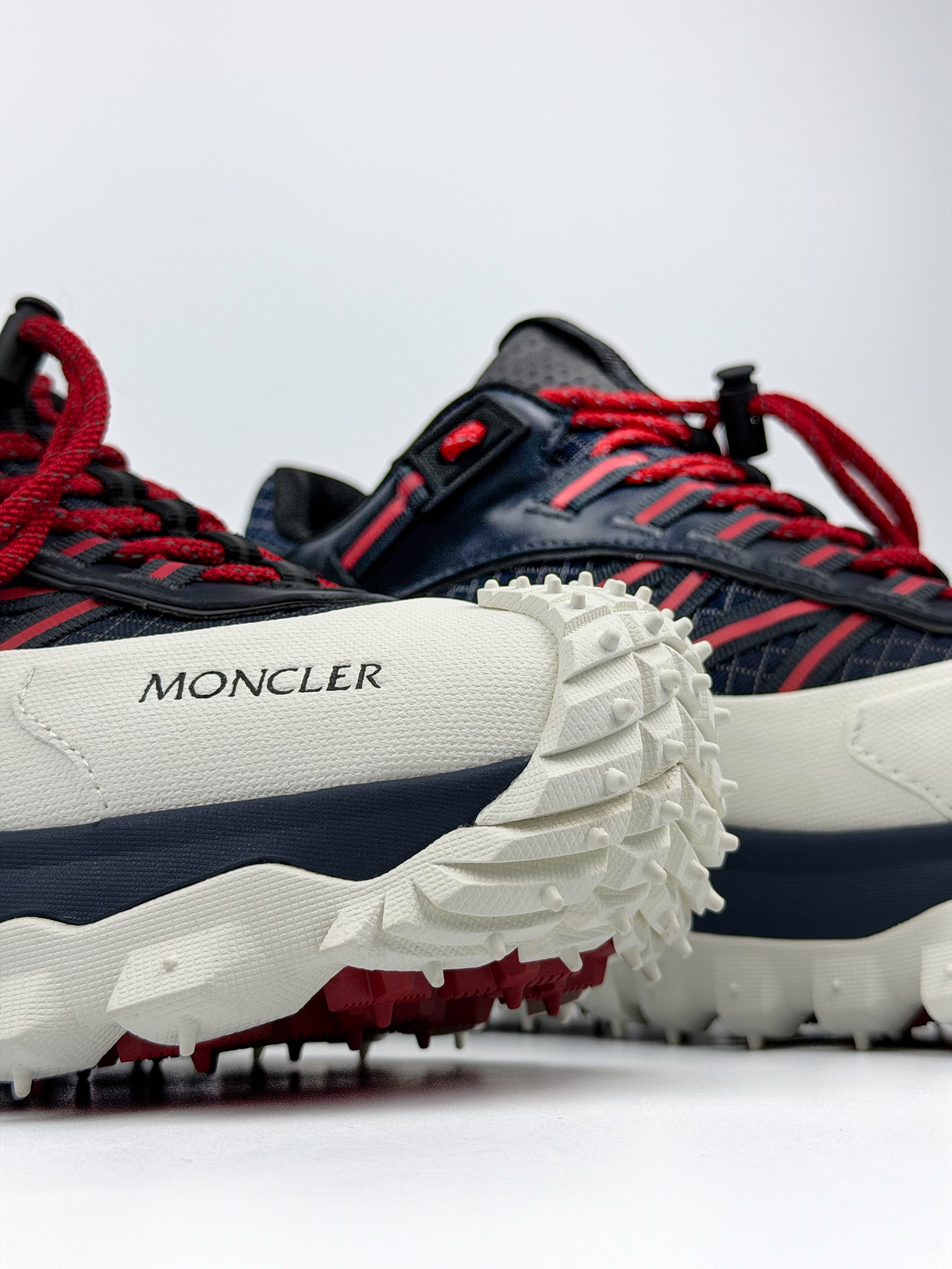 Adidași Moncler