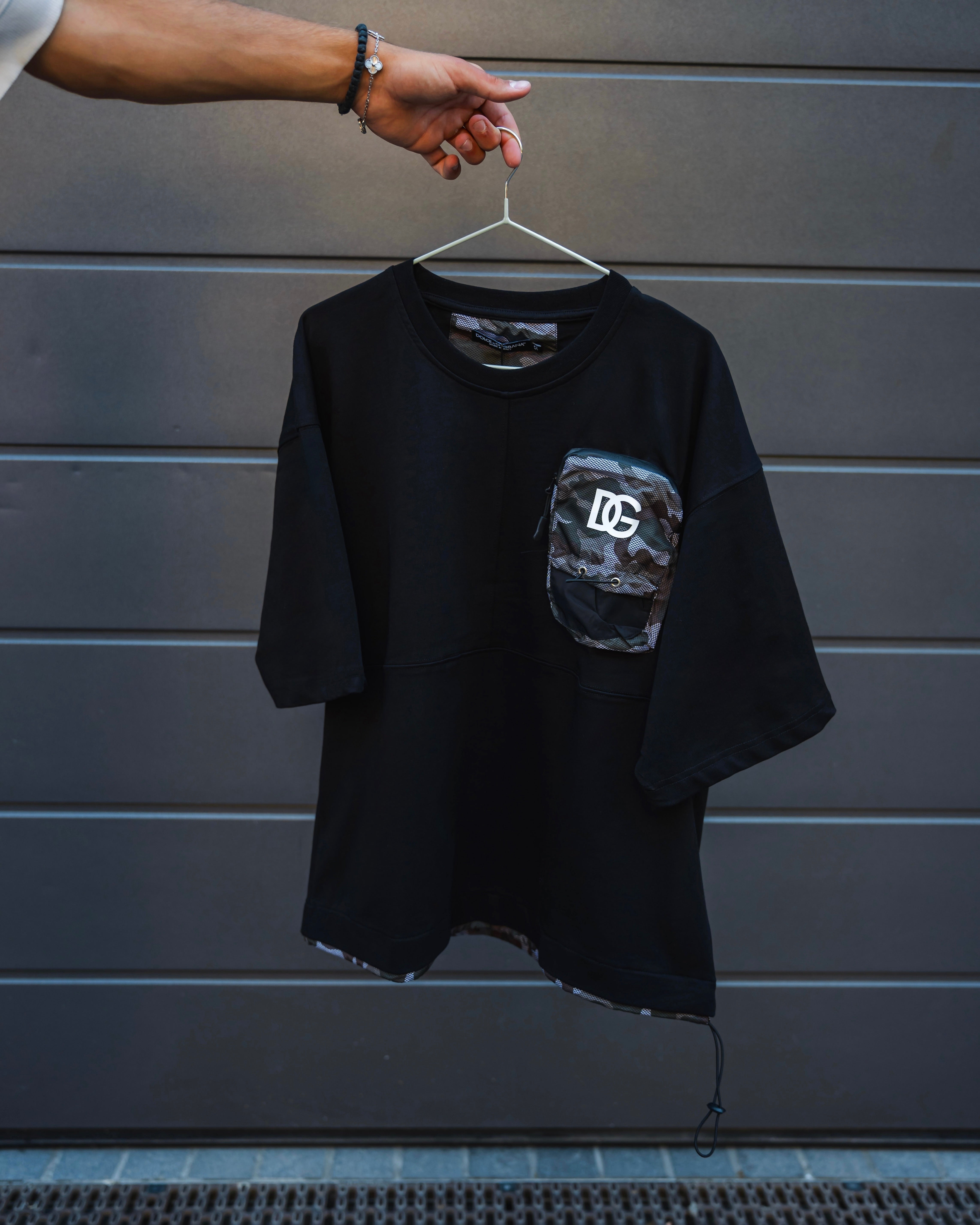 Tricou DG